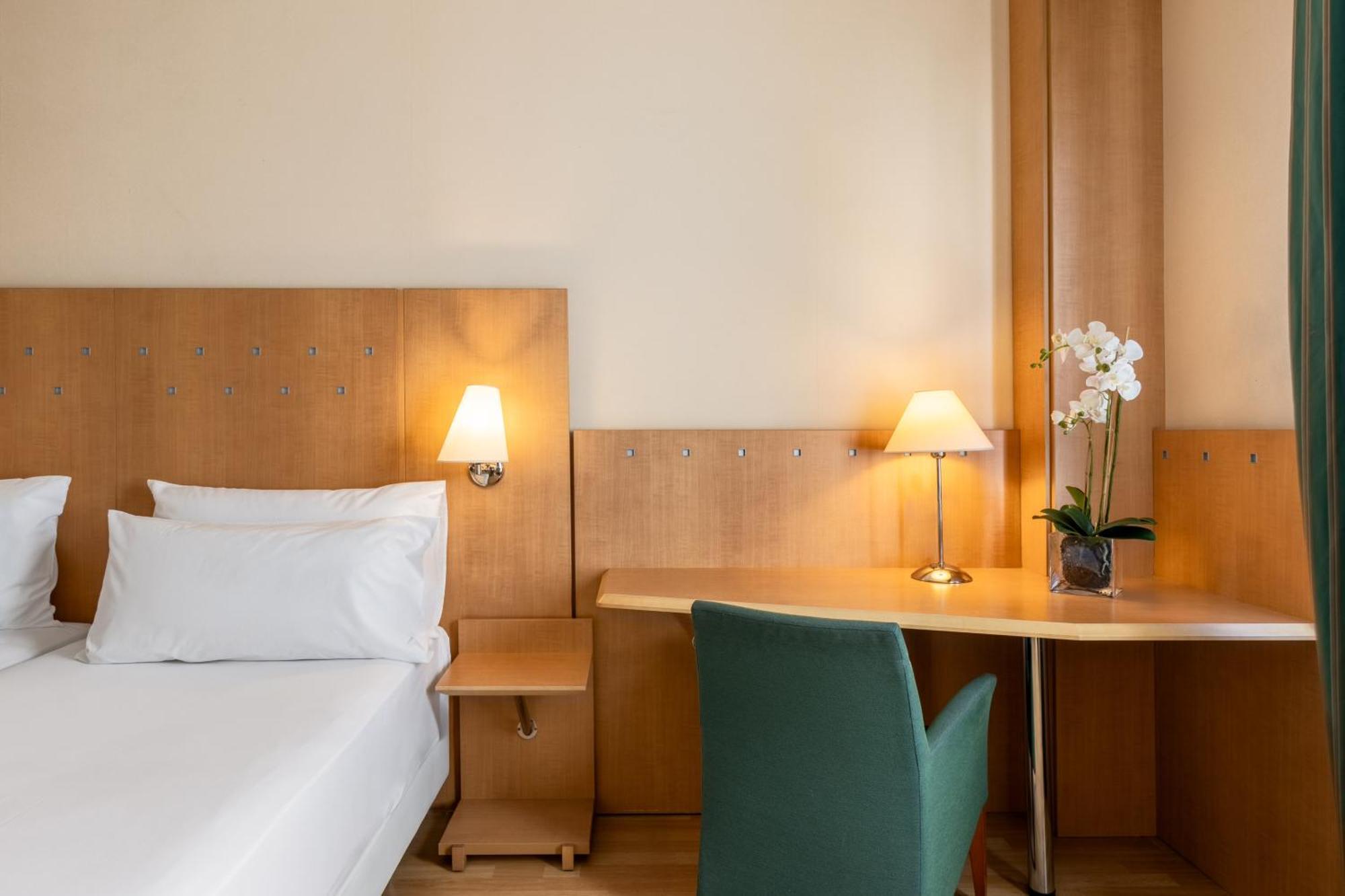 Crisol Leganes Hotel Luaran gambar